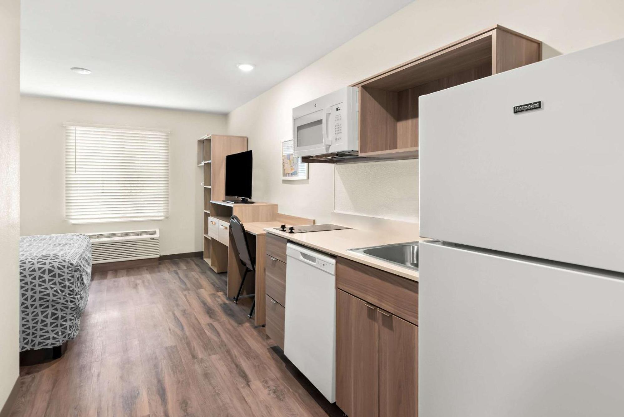Woodspring Suites Savannah West Chatham Parkway ภายนอก รูปภาพ
